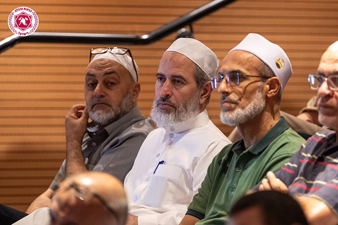 استمرار التعاون بين رجال الدين وسلطة الاطفاء والانقاذ